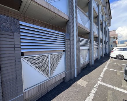 目隠しルーバー アイキャッチ画像