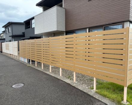 樹脂板フェンス　張替え工事 アイキャッチ画像