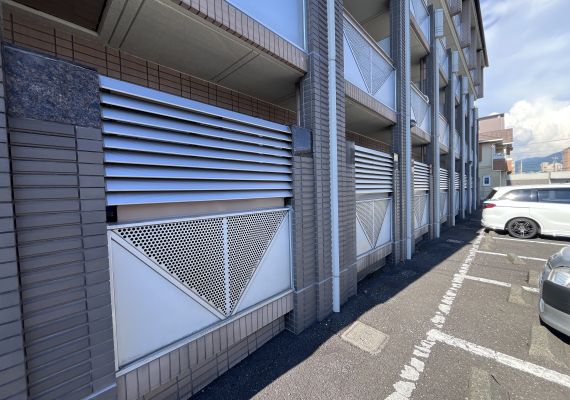 目隠しルーバー アイキャッチ画像