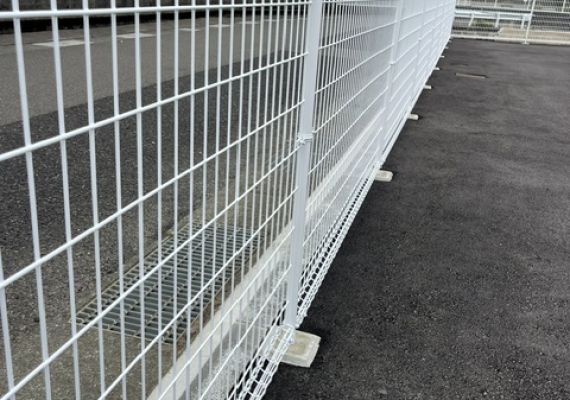 駐車場  メッシュフェンス アイキャッチ画像